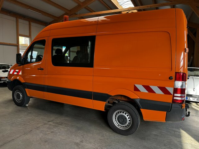 MERCEDES-BENZ Sprinter 316 CDI 4x4 Allrad L2H2 1. Hand! - Цельнометаллический фургон, Грузопассажирский фургон: фото 2 MERCEDES-BENZ Sprinter 316 CDI 4x4 Allrad L2H2 1. Hand! - Цельнометаллический фургон, Грузопассажирский фургон: фото 2