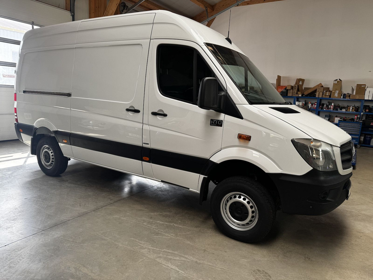 Mercedes-Benz Sprinter 319 CDI 4x4 3.0 V6 Untersetzung 1a! - Кастенваген: фото 4 Mercedes-Benz Sprinter 319 CDI 4x4 3.0 V6 Untersetzung 1a! - Кастенваген: фото 4