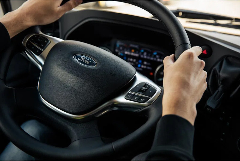 Тягач Ford F-Max 500 | Leasing from €1420/month: фото 14 Тягач Ford F-Max 500 | Leasing from €1420/month: фото 14