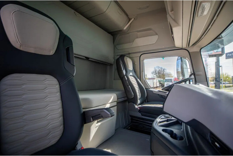 Тягач Ford F-Max 500 | Leasing from €1420/month: фото 9 Тягач Ford F-Max 500 | Leasing from €1420/month: фото 9