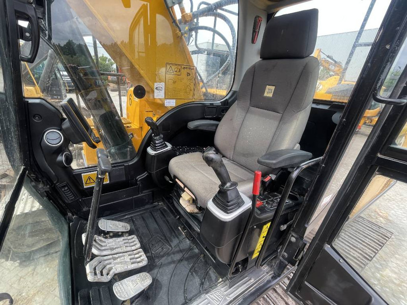 Гусеничный экскаватор JCB JS 210 LC 4F 2017 CE: фото 13