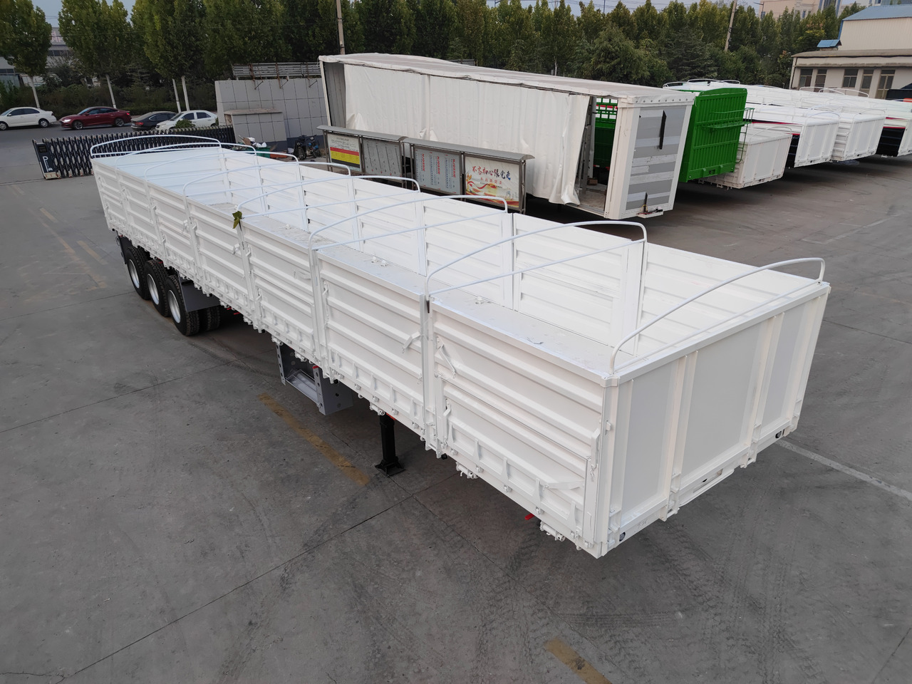 SUNSKY 13M dropside semi trailer - Полуприцеп бортовой/ Платформа: фото 1 SUNSKY 13M dropside semi trailer - Полуприцеп бортовой/ Платформа: фото 1