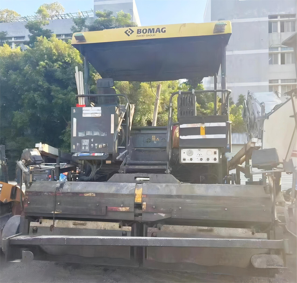 BOMAG BF800C Asphalt Paver Machine Used Asphalt Paver - Асфальтоукладчик: фото 4 BOMAG BF800C Asphalt Paver Machine Used Asphalt Paver - Асфальтоукладчик: фото 4