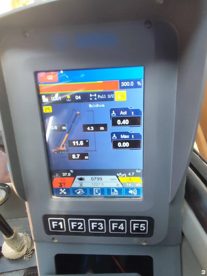 XCMG XCT30_Y 30ton truck crane diesel lift machine for sale - Строительная техника: фото 4 XCMG XCT30_Y 30ton truck crane diesel lift machine for sale - Строительная техника: фото 4