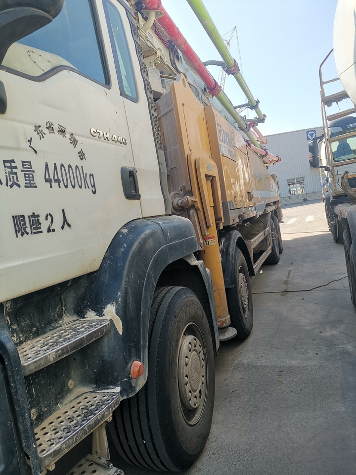 Автобетононасос XCMG Factory Second Hand Hydraulic Concrete Pump HB62V 62m Cement Punp Truck For Sale: фото 7