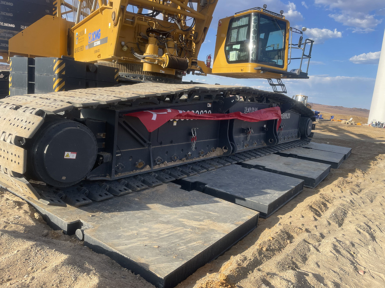 XCMG Official Heavy Duty Used Hydraulic Crane 1000 Ton XGC15000A Lattice Boom Tracked Crane Price - Гусеничный кран: фото 4 XCMG Official Heavy Duty Used Hydraulic Crane 1000 Ton XGC15000A Lattice Boom Tracked Crane Price - Гусеничный кран: фото 4