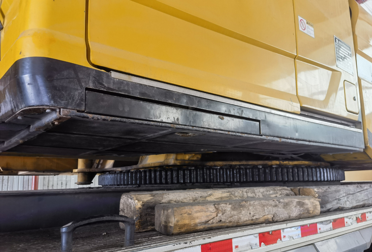 Вседорожный кран XCMG Official Second Hand 220 Ton Mobile Crane XCA220 Lifting All Terrain Crane Cheap Price: фото 7