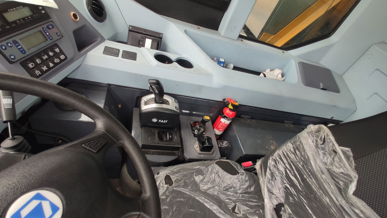 XCMG Official Second Hand Chinese Tipper Truck 72 Ton XDR80TE Mining Dump Truck Price - Внедорожный самосвал: фото 5 XCMG Official Second Hand Chinese Tipper Truck 72 Ton XDR80TE Mining Dump Truck Price - Внедорожный самосвал: фото 5