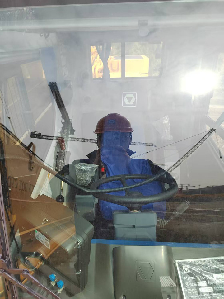 XCMG Official Second Hand Rough Terrain Cranes XCR70_S 70t Truck Crane Price For Sale - Короткобазный кран: фото 5 XCMG Official Second Hand Rough Terrain Cranes XCR70_S 70t Truck Crane Price For Sale - Короткобазный кран: фото 5