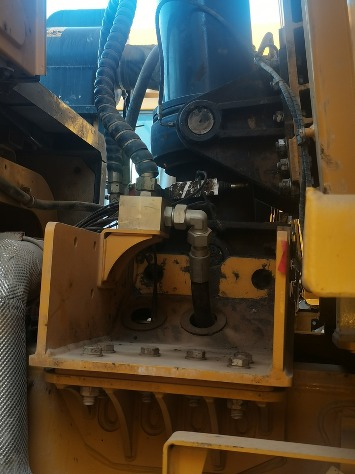 XCMG Official XDR80T 70 Ton 6x4 Dump Tuck Used Tipper Dump Truck Price - Внедорожный самосвал: фото 4 XCMG Official XDR80T 70 Ton 6x4 Dump Tuck Used Tipper Dump Truck Price - Внедорожный самосвал: фото 4