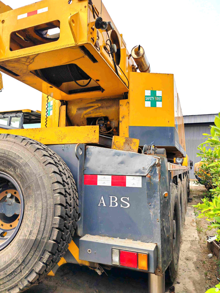 XCMG QAY300 300ton all terrain crane truck price - Вседорожный кран: фото 5 XCMG QAY300 300ton all terrain crane truck price - Вседорожный кран: фото 5