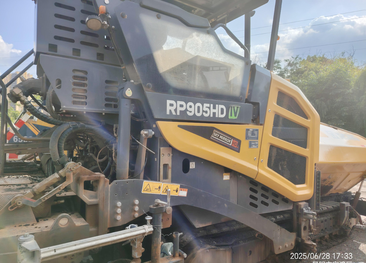XCMG RP905HDIV used hydraulic mobile asphalt paver - Асфальтоукладчик: фото 3 XCMG RP905HDIV used hydraulic mobile asphalt paver - Асфальтоукладчик: фото 3
