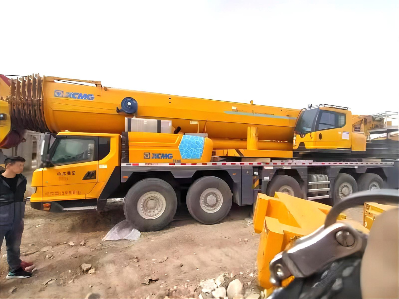 XCMG XCA180L8C 2021 Year Crane Lifting Equipment Used 180 Ton Mobile All Terrain Crane for Sale - Вседорожный кран: фото 2 XCMG XCA180L8C 2021 Year Crane Lifting Equipment Used 180 Ton Mobile All Terrain Crane for Sale - Вседорожный кран: фото 2
