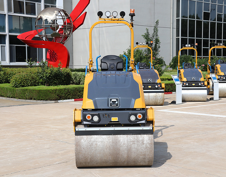 XCMG XD120VT diesel 2ton Light Mini Road Roller Machine - Дорожный каток: фото 5 XCMG XD120VT diesel 2ton Light Mini Road Roller Machine - Дорожный каток: фото 5