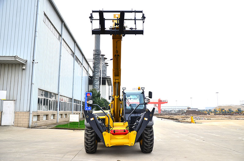 XCMG XTF1256K 5.4ton used diesel forklift loader telehandler for sale - Телескопический погрузчик: фото 5 XCMG XTF1256K 5.4ton used diesel forklift loader telehandler for sale - Телескопический погрузчик: фото 5