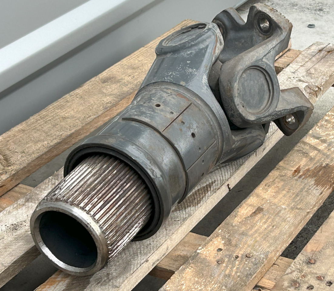 Карданный вал DAF CF EURO 6 440 DRIVE SHAFT LENGTH 1640 MM: фото 10 Карданный вал DAF CF EURO 6 440 DRIVE SHAFT LENGTH 1640 MM: фото 10