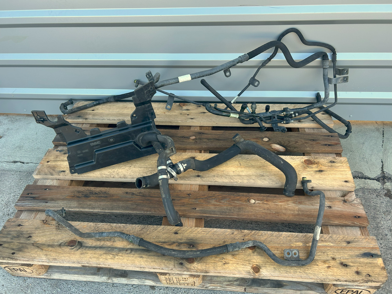 DAF CF EURO 6 AIR CONDITIONING HOSES SET - Часть системы кондиционирования: фото 1 DAF CF EURO 6 AIR CONDITIONING HOSES SET - Часть системы кондиционирования: фото 1