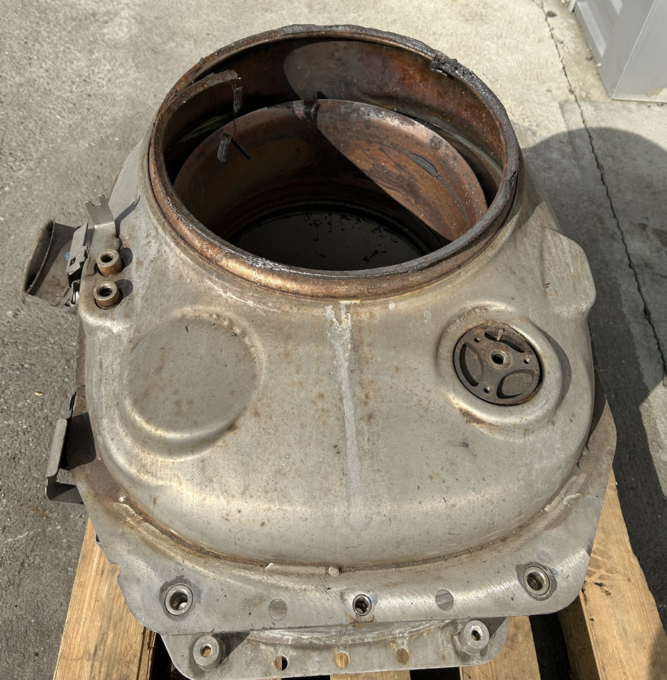 DAF DPF CATALYTIC CONVERTER DAF XF 106 - Катализатор: фото 2 DAF DPF CATALYTIC CONVERTER DAF XF 106 - Катализатор: фото 2