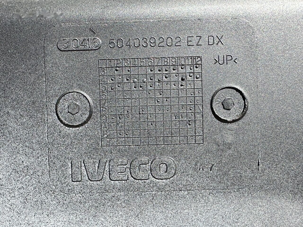 IVECO EUROCARGO 504039202 - Боковая подножка для Грузовиков: фото 3 IVECO EUROCARGO 504039202 - Боковая подножка для Грузовиков: фото 3
