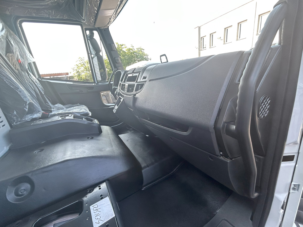 Новый Кабина для Легковых автомобилей IVECO Eurocargo 75 DAY cabine Fahrerhaus Cab 2025: фото 30