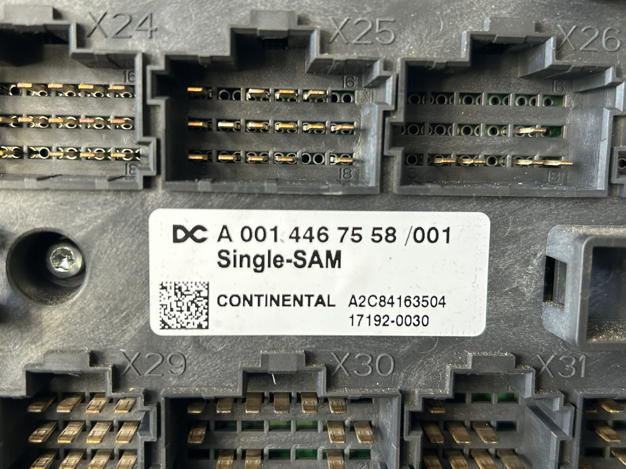 MERCEDES ACTROS MP4 A FUSE MODULE SAM - Предохранитель: фото 3 MERCEDES ACTROS MP4 A FUSE MODULE SAM - Предохранитель: фото 3