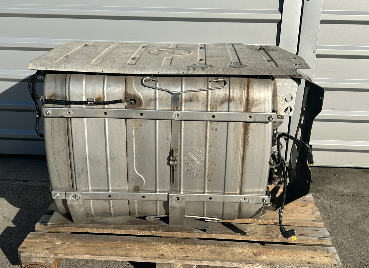 MERCEDES-BENZ ACTROS MP4 DPF CATALYTIC CONVERTER A0084901912 A0094905612 - Катализатор для Грузовиков: фото 1 MERCEDES-BENZ ACTROS MP4 DPF CATALYTIC CONVERTER A0084901912 A0094905612 - Катализатор для Грузовиков: фото 1