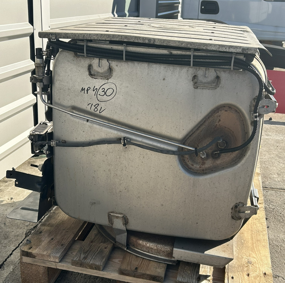 MERCEDES-BENZ ACTROS MP4 DPF CATALYTIC CONVERTER A0084901912 A0094905612 - Катализатор для Грузовиков: фото 2 MERCEDES-BENZ ACTROS MP4 DPF CATALYTIC CONVERTER A0084901912 A0094905612 - Катализатор для Грузовиков: фото 2