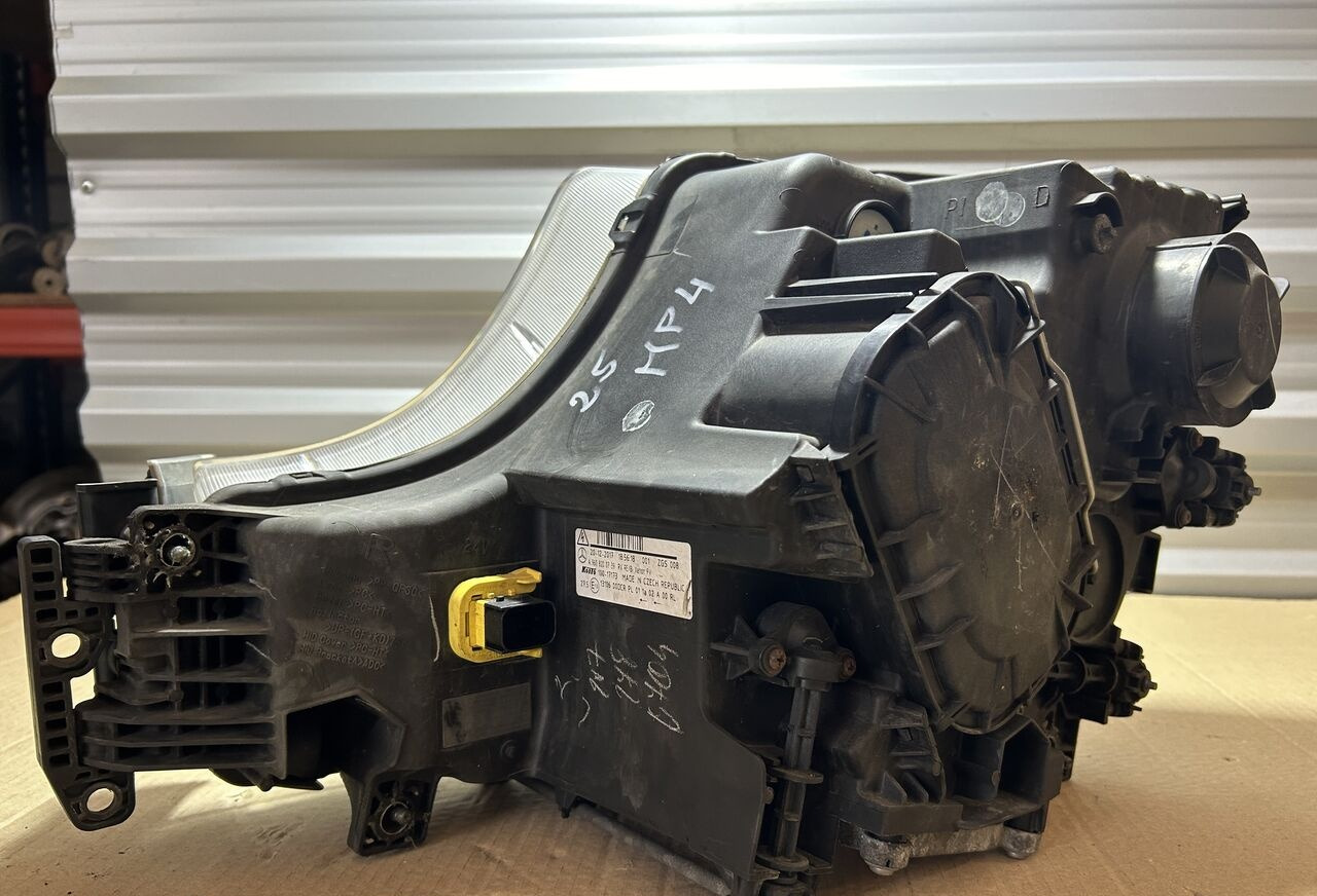 Mercedes-Benz ACTROS MP4 A9608200739 Mercedes-Benz ACTROS MP4 truck - Передняя фара для Грузовиков: фото 3 Mercedes-Benz ACTROS MP4 A9608200739 Mercedes-Benz ACTROS MP4 truck - Передняя фара для Грузовиков: фото 3