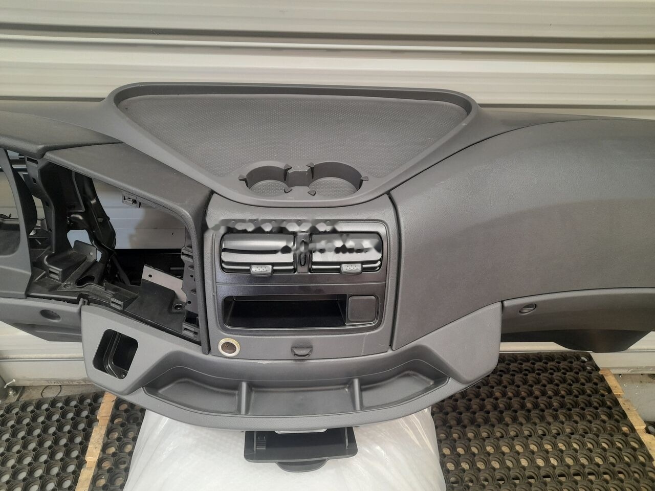 Mercedes-Benz MERCEDES ATEGO 2023 - Приборная панель для Грузовиков: фото 2 Mercedes-Benz MERCEDES ATEGO 2023 - Приборная панель для Грузовиков: фото 2