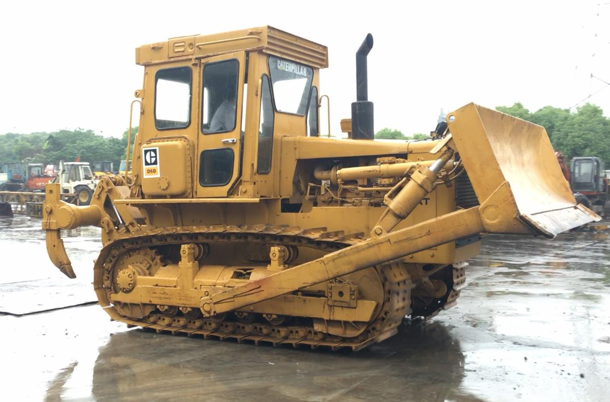 Caterpillar D6D Bulldozer Good Condition Tracked Tractor for Bolivia - Бульдозер: фото 2 Caterpillar D6D Bulldozer Good Condition Tracked Tractor for Bolivia - Бульдозер: фото 2