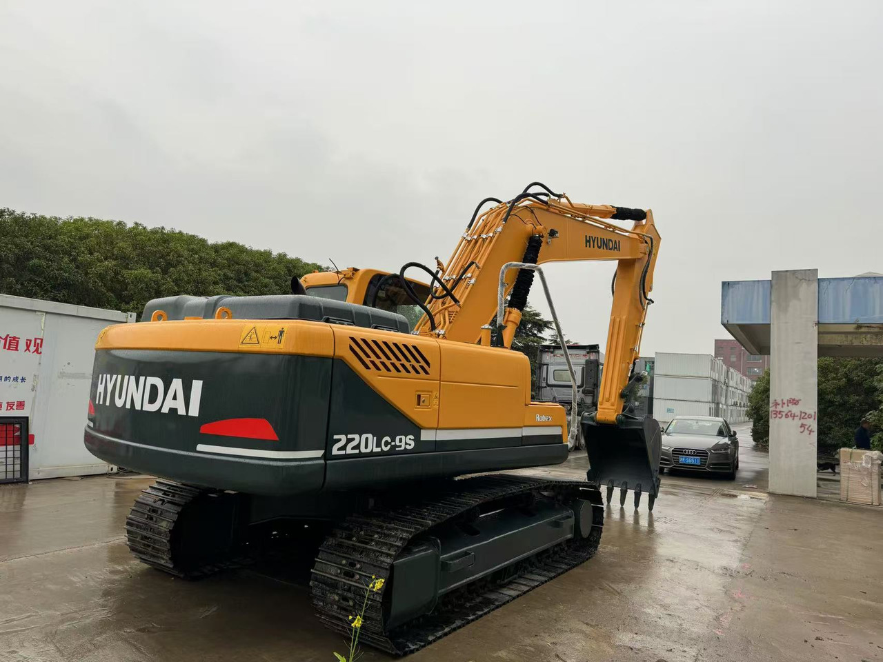 Hyundai 220LC-9S Good Price Used Korea Excavator - Гусеничный экскаватор: фото 5 Hyundai 220LC-9S Good Price Used Korea Excavator - Гусеничный экскаватор: фото 5