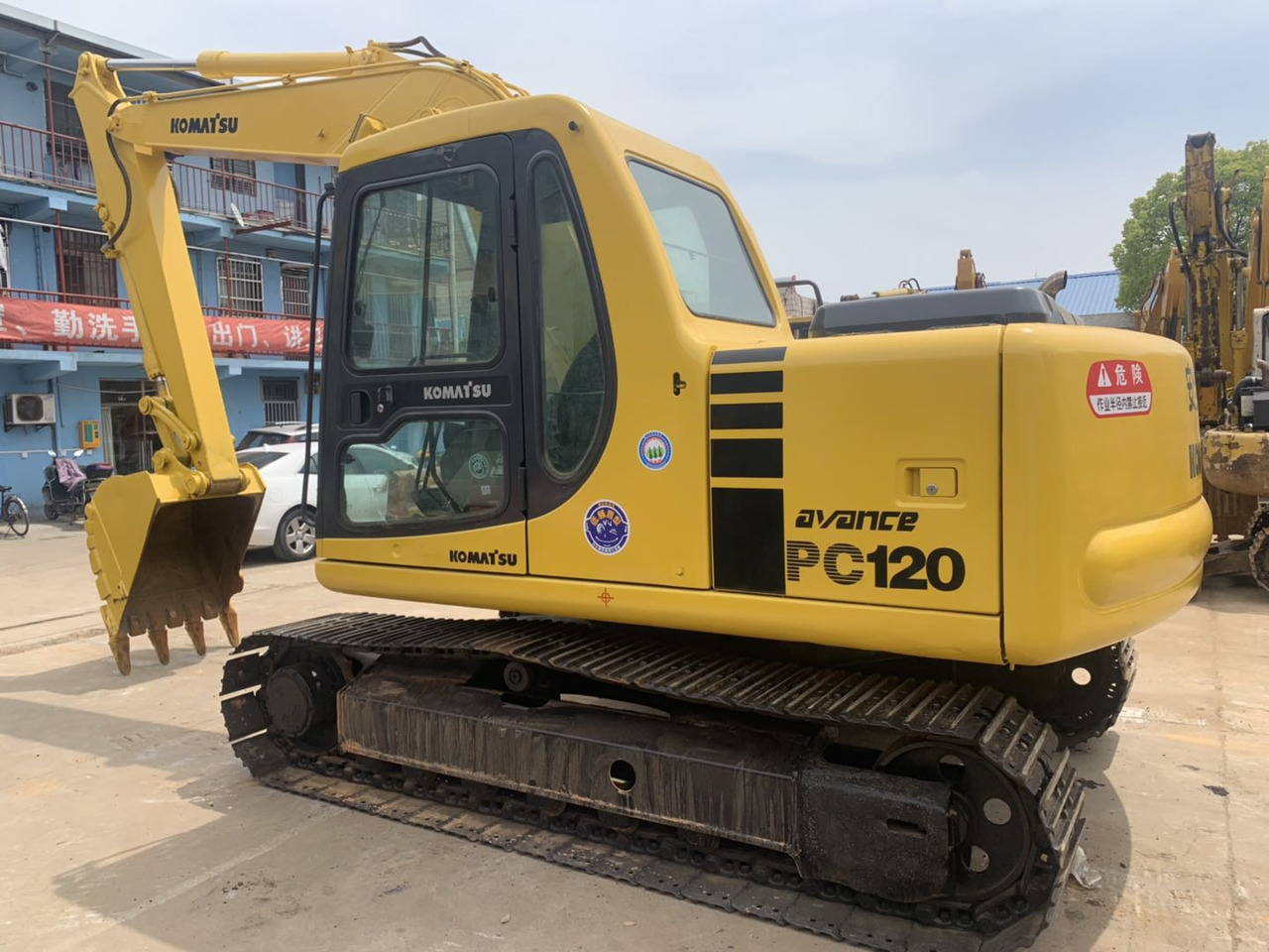 Komatsu PC120 Secondhand Excavator Good Price on Sale - Гусеничный экскаватор: фото 5 Komatsu PC120 Secondhand Excavator Good Price on Sale - Гусеничный экскаватор: фото 5