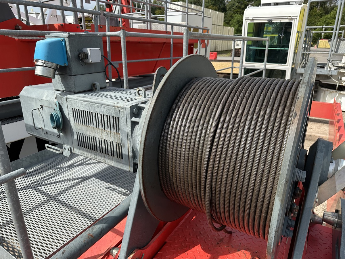 LIEBHERR 150 EC-B 8 Litronic - Башенный кран: фото 3 LIEBHERR 150 EC-B 8 Litronic - Башенный кран: фото 3