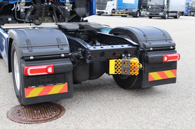 Тягач Mercedes-Benz Actros 1845 LS: фото 6