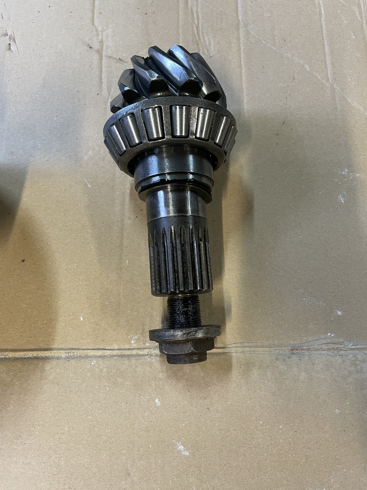 NEW HOLLAND MH PLUS - Дифференциал для Колёсных экскаваторов: фото 4 NEW HOLLAND MH PLUS - Дифференциал для Колёсных экскаваторов: фото 4