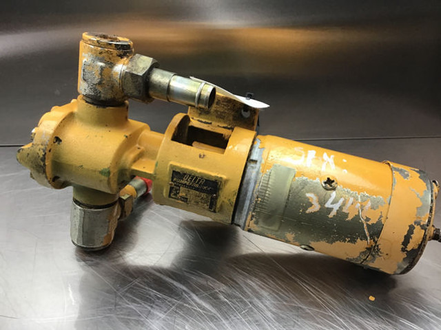 Liebherr A900 B / A900 Li / A900C / A902 INDUSTRIAL / A902 Li - Топливный насос: фото 3 Liebherr A900 B / A900 Li / A900C / A902 INDUSTRIAL / A902 Li - Топливный насос: фото 3