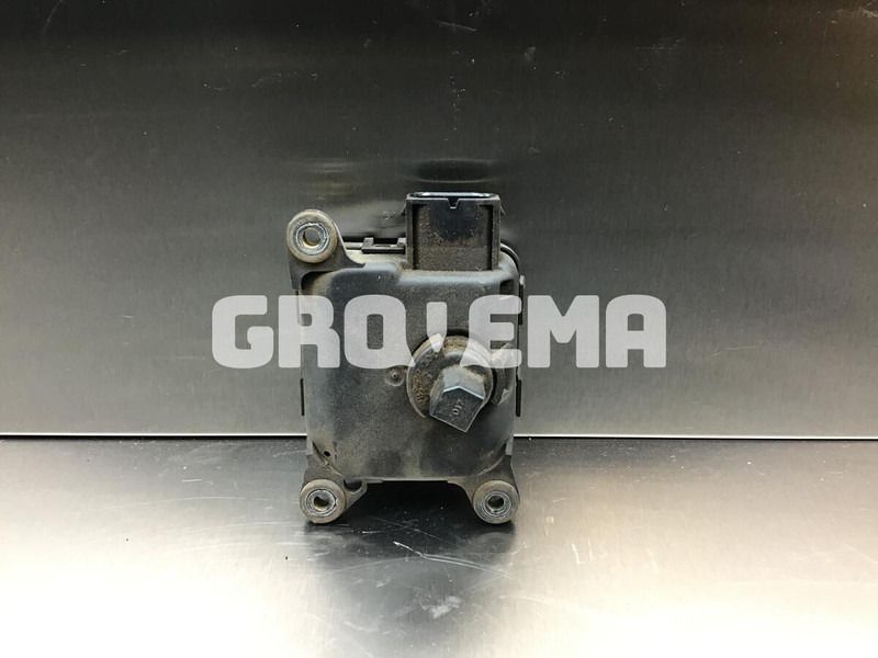 Liebherr A904C Li ,A900C Li ,A944C Li, A914C li ,A934C Li, A924R900C Li, R924 COMPACT ,R944C Li,R904C ,R914C ,R924 C, R954C ,R964B - Электрическая система: фото 2 Liebherr A904C Li ,A900C Li ,A944C Li, A914C li ,A934C Li, A924R900C Li, R924 COMPACT ,R944C Li,R904C ,R914C ,R924 C, R954C ,R964B - Электрическая система: фото 2