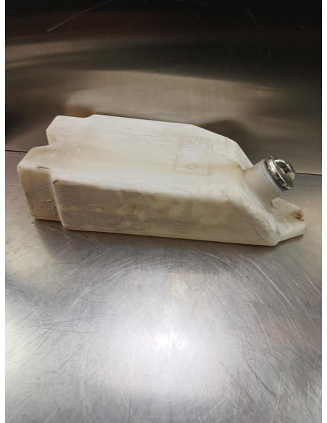 Liebherr Equalising Reservoir - Расширительный бачок: фото 1 Liebherr Equalising Reservoir - Расширительный бачок: фото 1