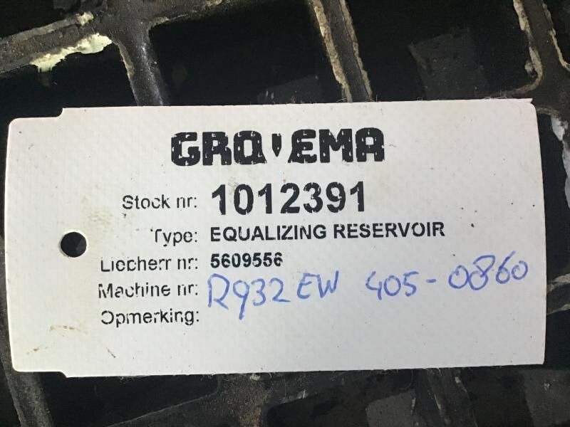 Liebherr Equalising Reservoir - Расширительный бачок: фото 3 Liebherr Equalising Reservoir - Расширительный бачок: фото 3