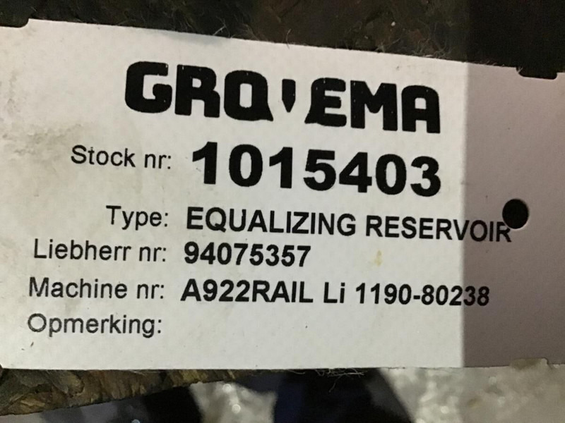 Liebherr Equalizing Reservoir - Расширительный бачок: фото 3 Liebherr Equalizing Reservoir - Расширительный бачок: фото 3