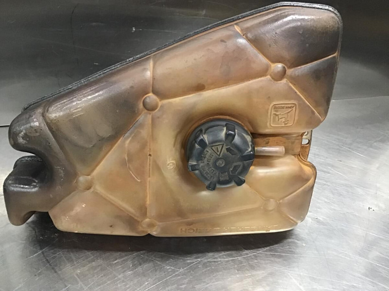 Liebherr Equalizing Reservoir - Расширительный бачок: фото 2 Liebherr Equalizing Reservoir - Расширительный бачок: фото 2