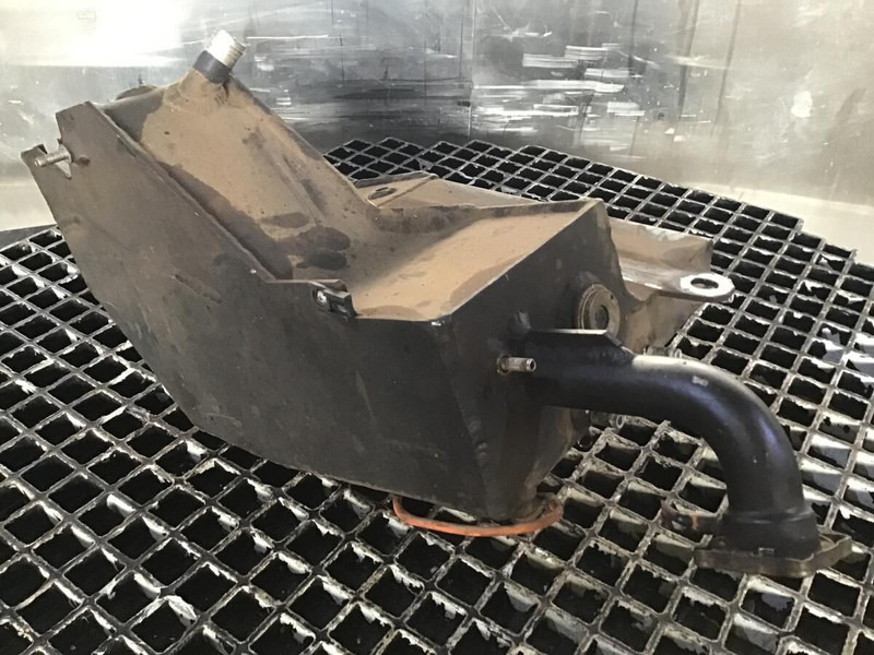 Liebherr Equalizing Reservoir - Расширительный бачок: фото 1 Liebherr Equalizing Reservoir - Расширительный бачок: фото 1