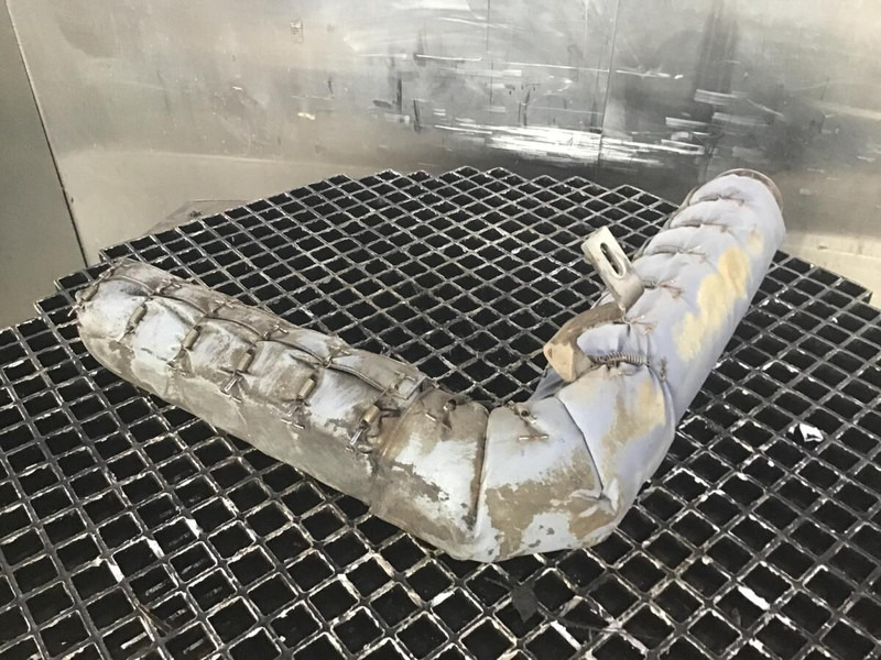 Liebherr Exhaust Duct - Выхлопная труба: фото 1 Liebherr Exhaust Duct - Выхлопная труба: фото 1