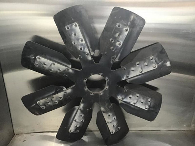 Liebherr Fan Blade - Вентилятор: фото 5 Liebherr Fan Blade - Вентилятор: фото 5
