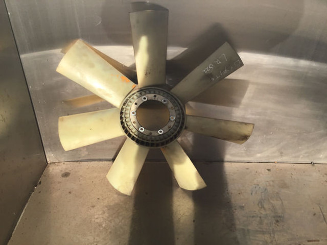 Liebherr Fan Blade - Вентилятор: фото 2 Liebherr Fan Blade - Вентилятор: фото 2