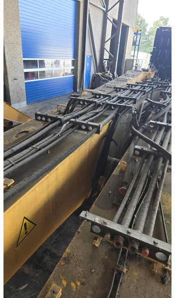 Liebherr Industrial Boom - Кузов и экстерьер: фото 1 Liebherr Industrial Boom - Кузов и экстерьер: фото 1