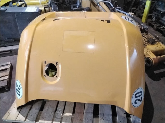 Liebherr L506 / L508 - Капот: фото 1 Liebherr L506 / L508 - Капот: фото 1