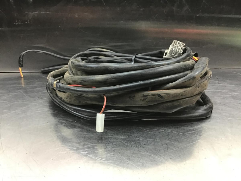 Liebherr - Кабели/ Провода: фото 1 Liebherr - Кабели/ Провода: фото 1