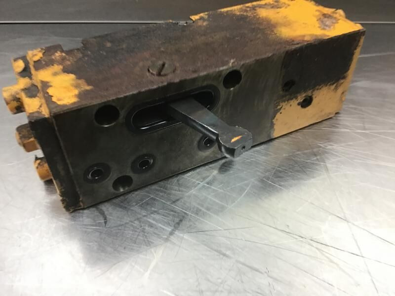 Liebherr Regulating Valve - Гидравлика: фото 1 Liebherr Regulating Valve - Гидравлика: фото 1
