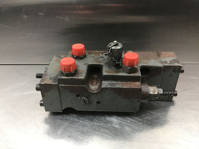 Liebherr Regulating Valve - Гидравлика: фото 1 Liebherr Regulating Valve - Гидравлика: фото 1